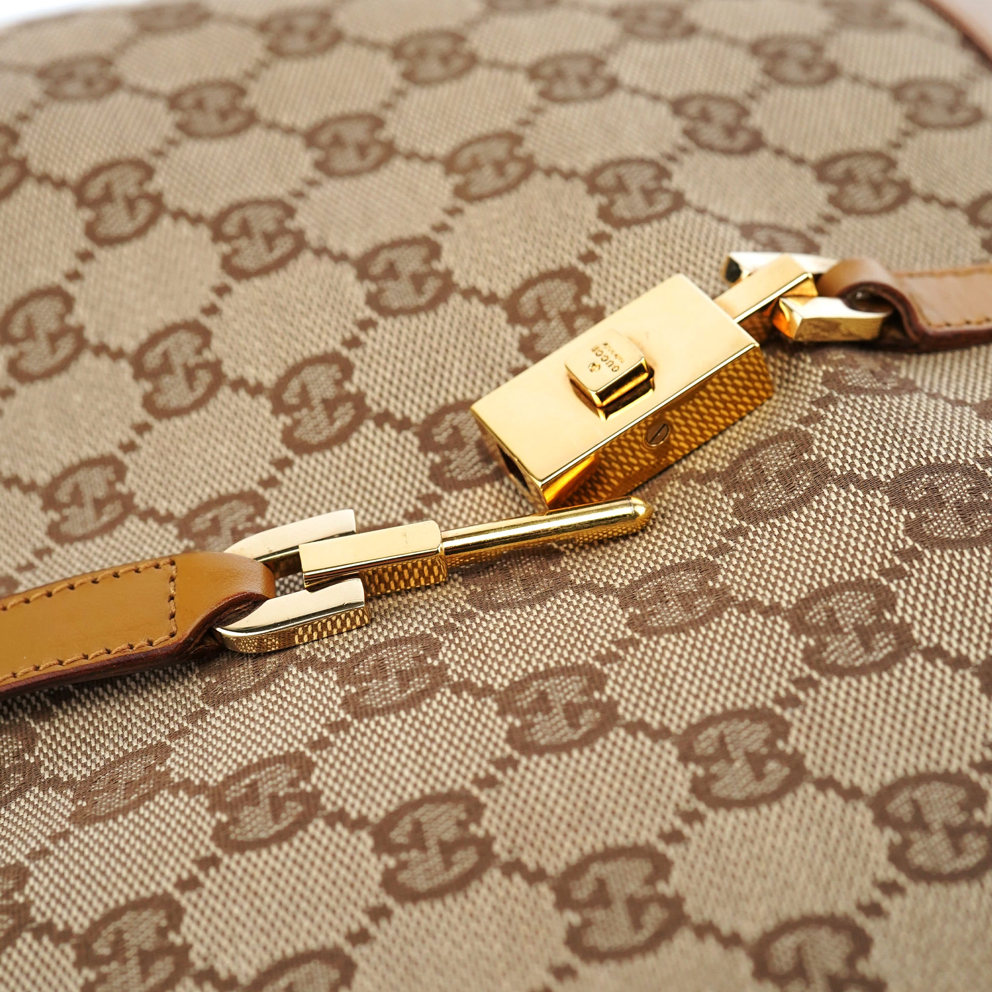 001 4015 Beige GG Jackie Chain Shoulder Bag