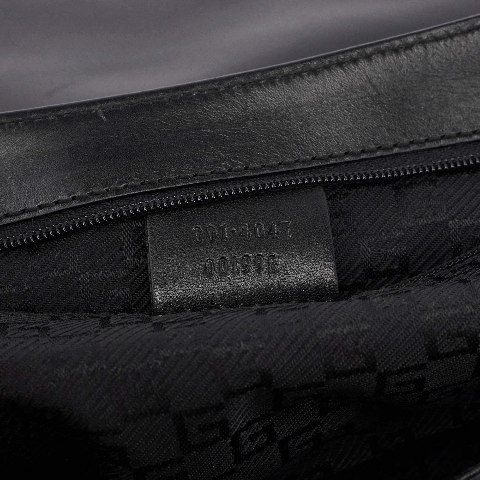 001 4047 Black Bamboo Suede Shoulder Bag