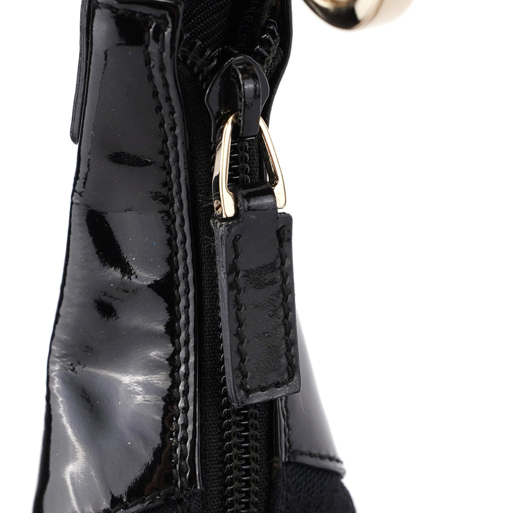 001 4157 Black GG Patent Shoulder Bag