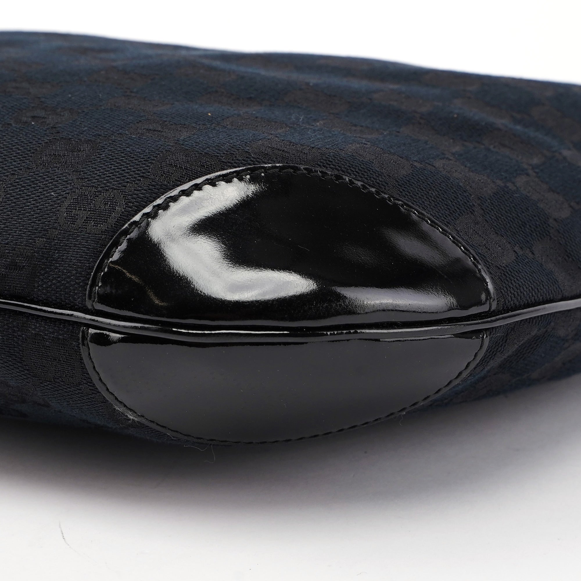 001 4157 Black GG Patent Shoulder Bag