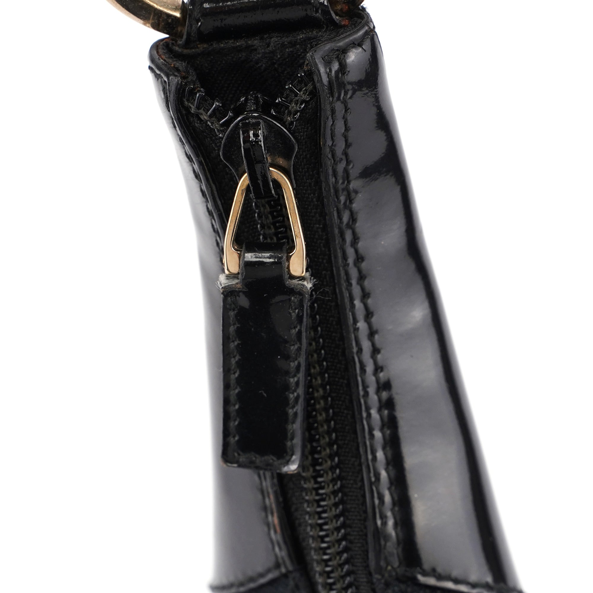 001 4157 Black GG Patent Shoulder Bag