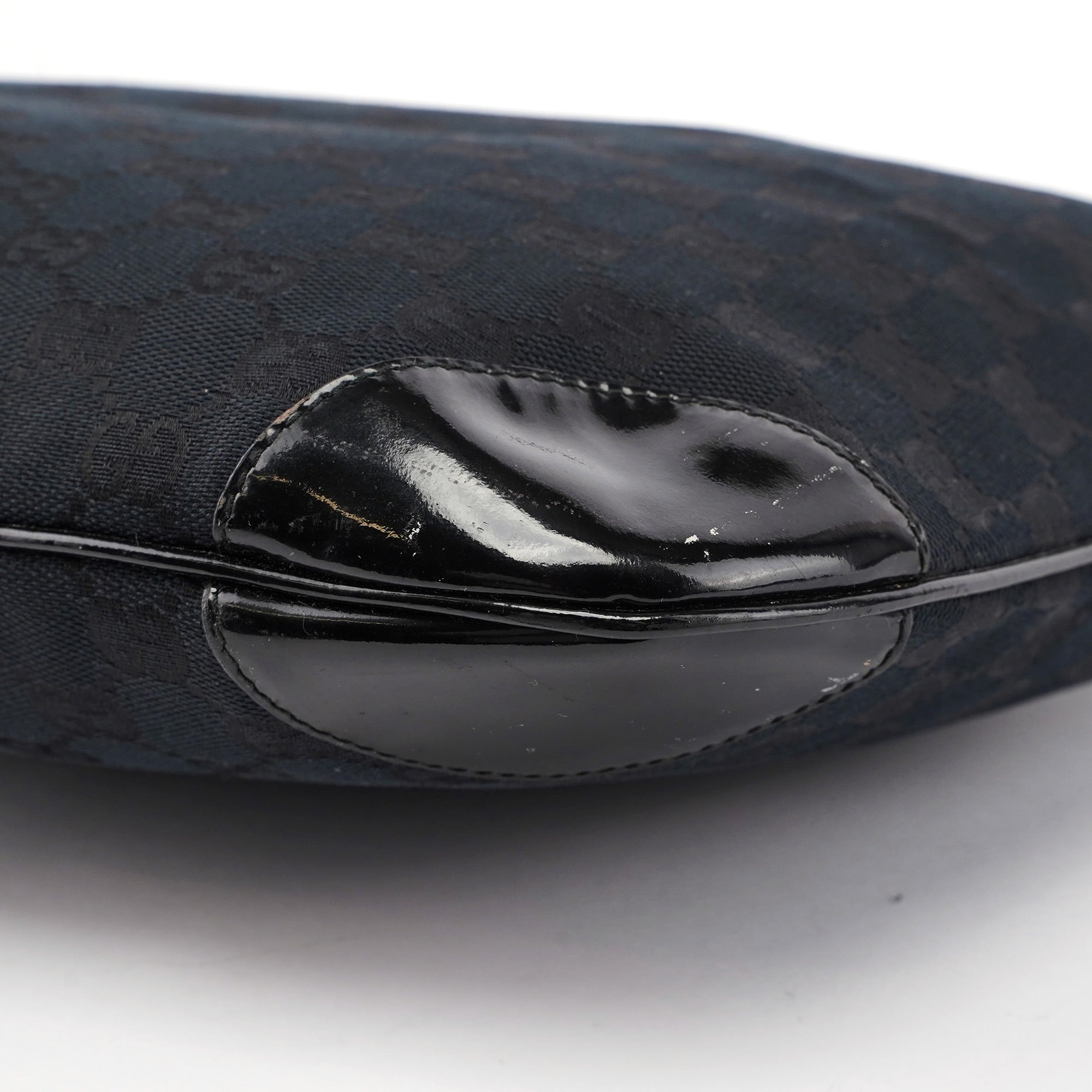 001 4157 Black GG Patent Shoulder Bag
