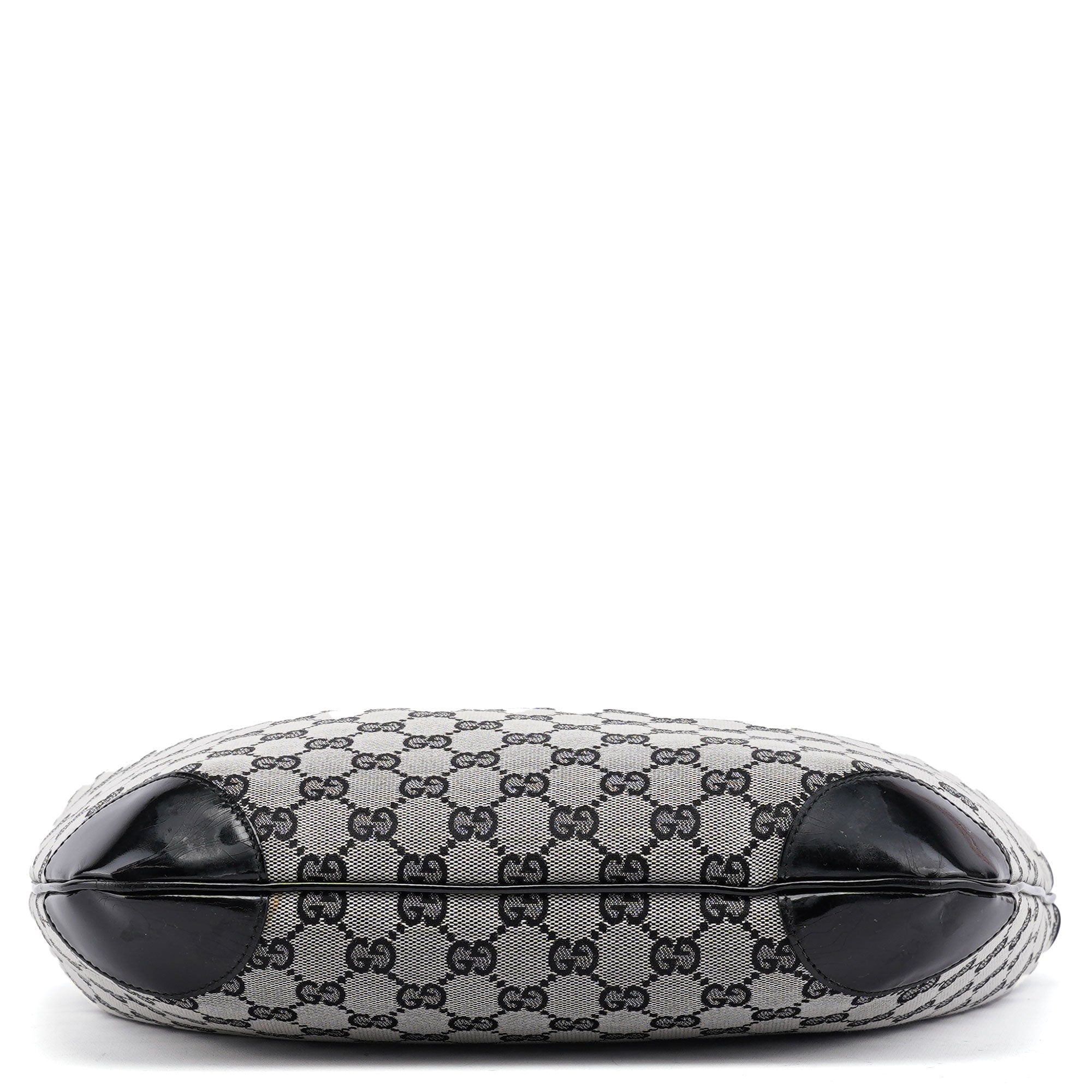 001 4157 Grey GG Patent Shoulder Bag