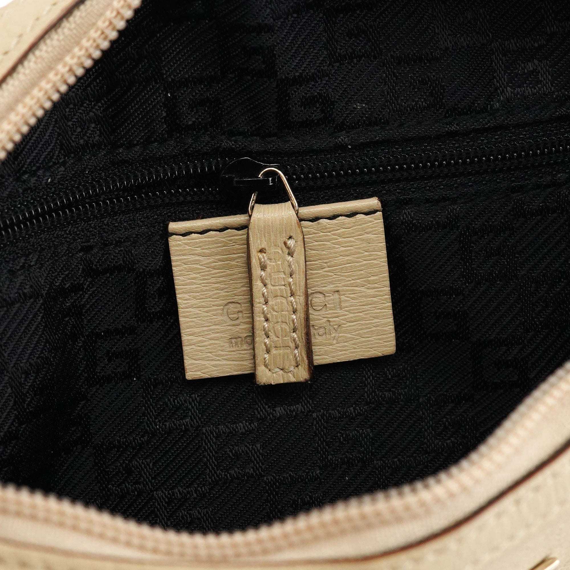 001 4204 Beige Leather Hobo Shoulder Bag