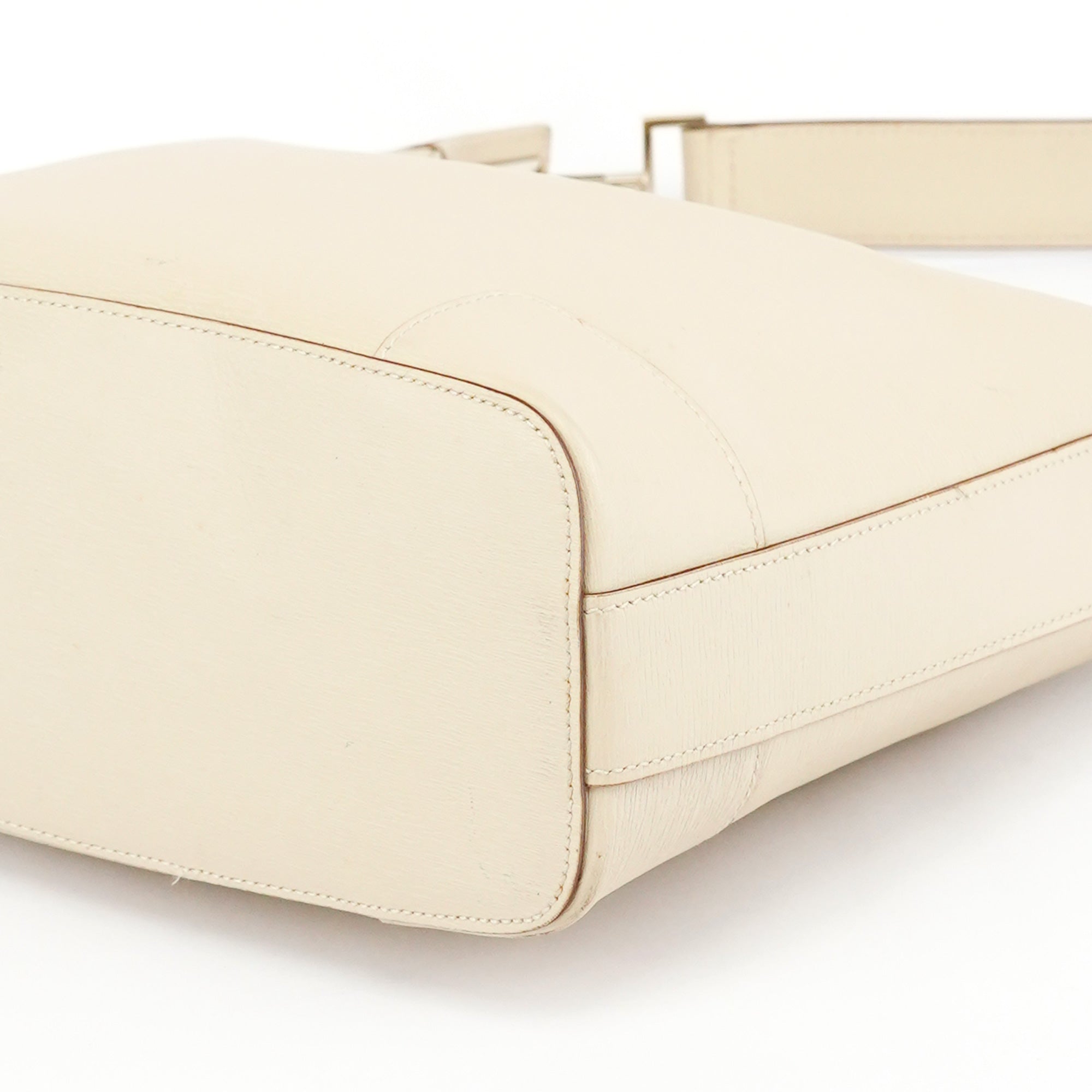 001 4204 Beige Leather Hobo Shoulder Bag