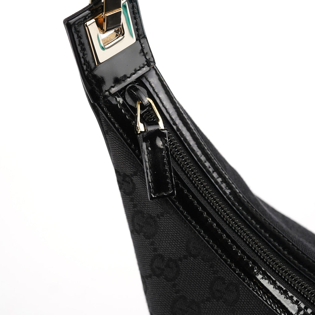 001 4204 Black GG Shoulder Bag