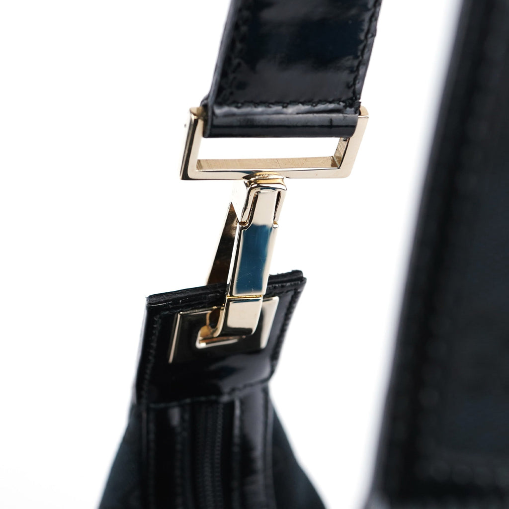 001 4204 Black GG Shoulder Bag