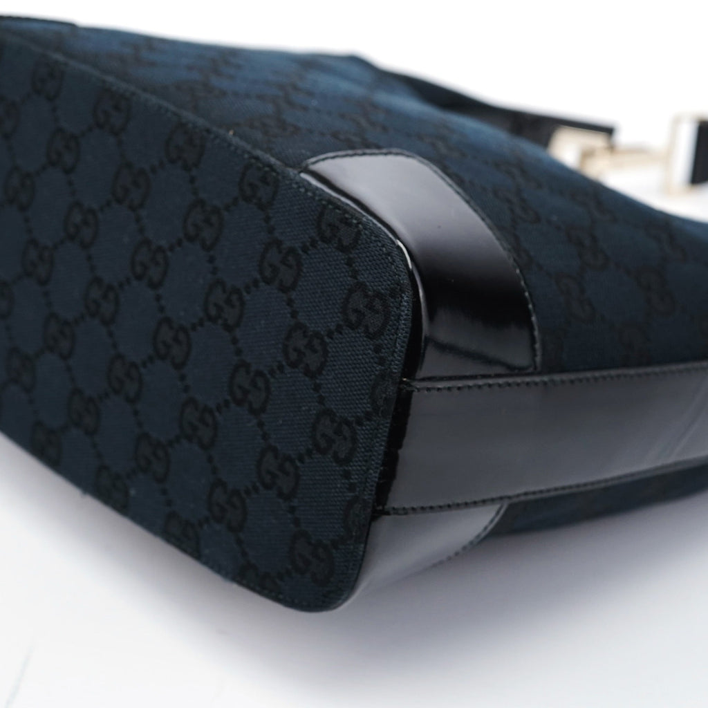 001 4204 Black GG Shoulder Bag