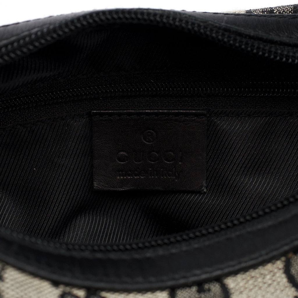 001 4204 Grey GG Shoulder Bag