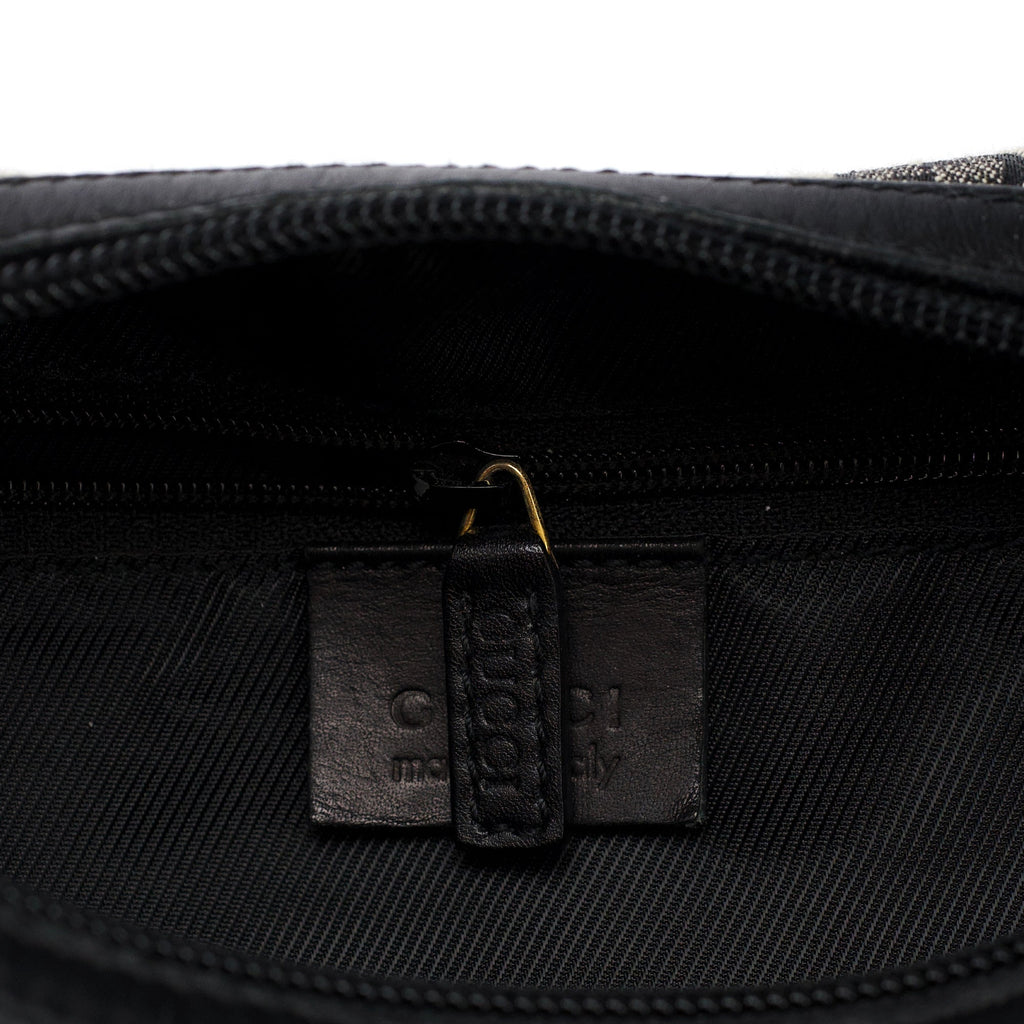 001 4204 Grey GG Shoulder Bag