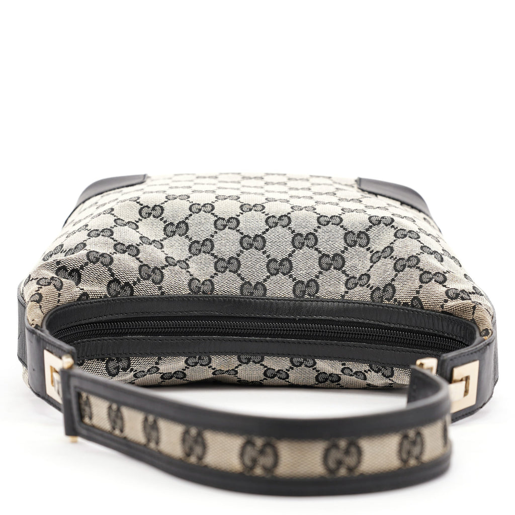 001 4204 Grey GG Shoulder Bag