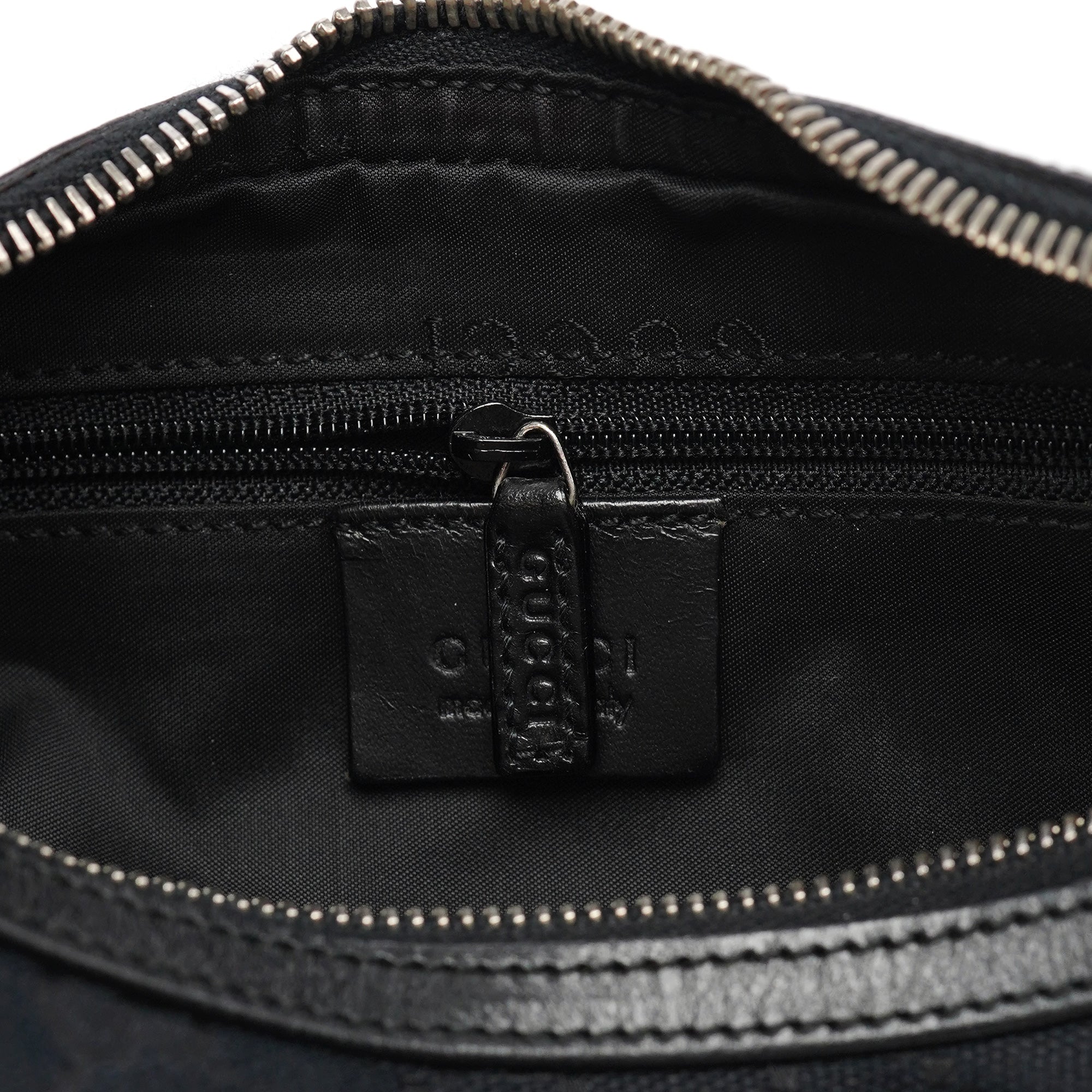 001 4205 Black GG Shoulder Bag
