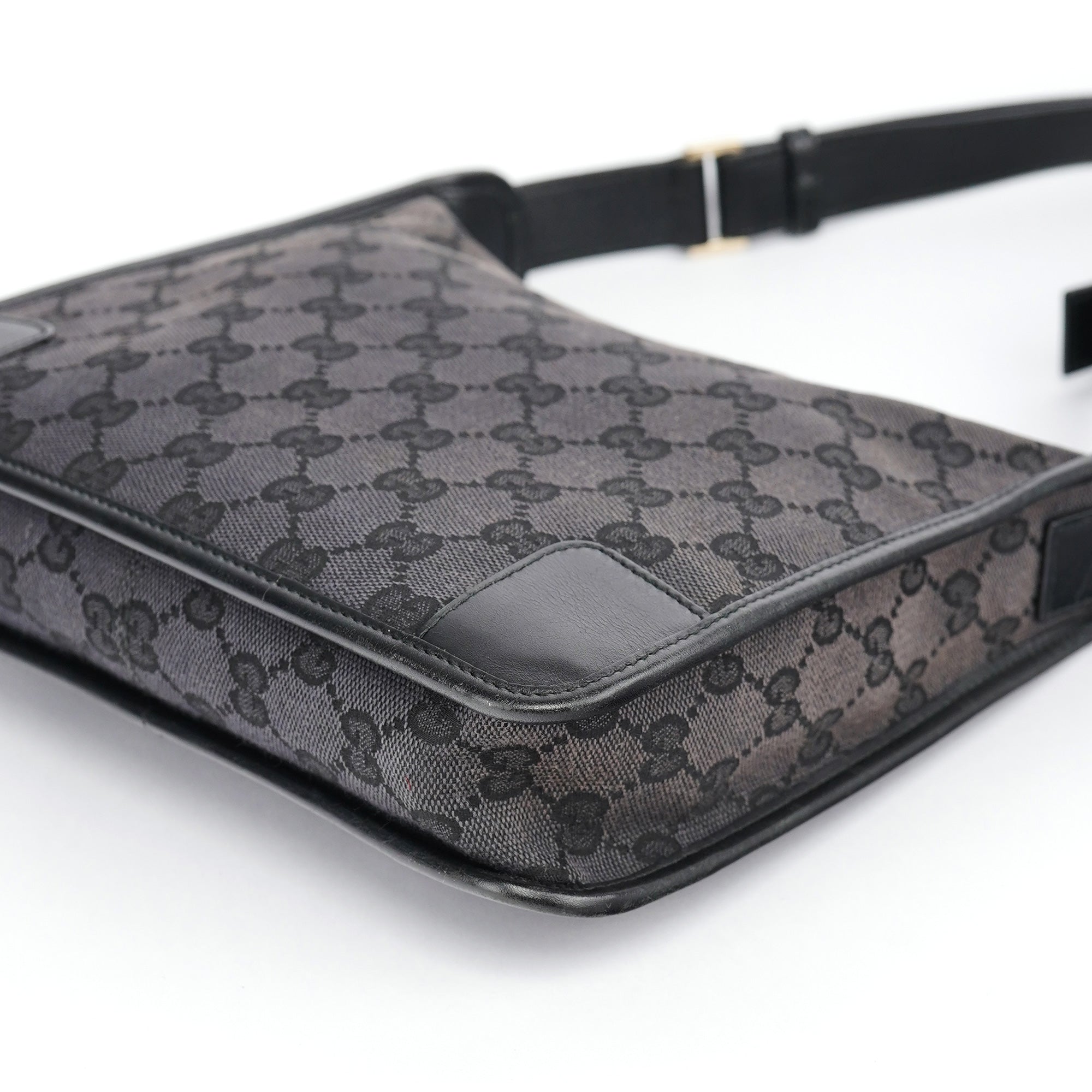 001 4206 Anthracite GG Leather Shoulder Bag