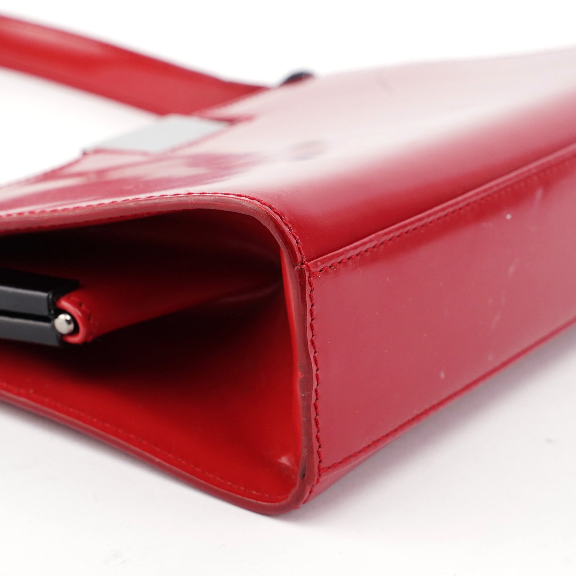 001 4208 Red Calfskin Shoulder Bag