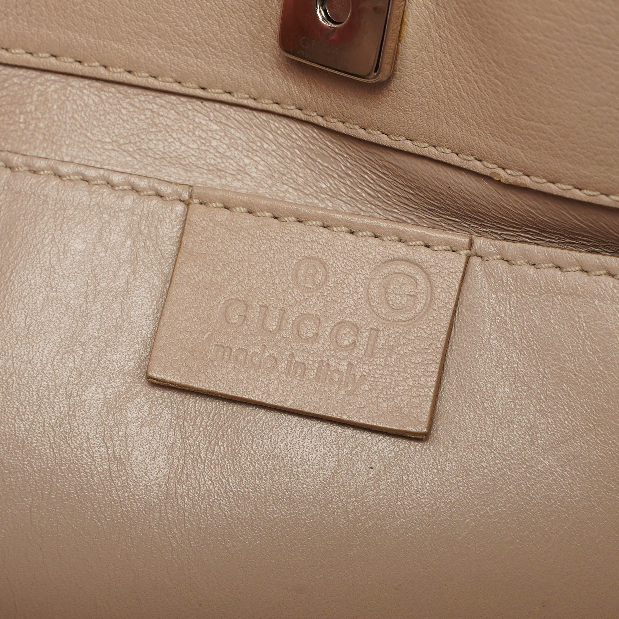 001 4243 Beige Calfskin Shoulder Bag