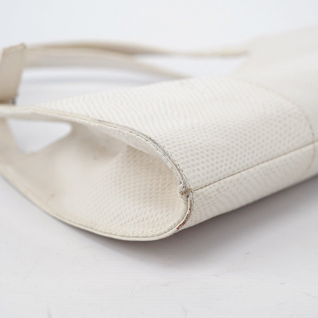 001 4243 White Lizard Embossed Shoulder Bag