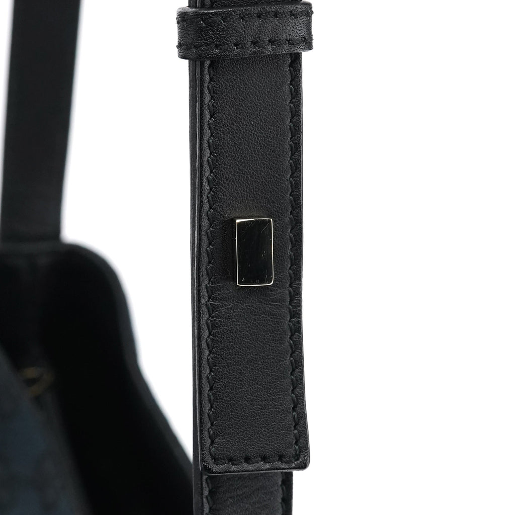 001 4286 Black GG Bucket Shoulder Bag