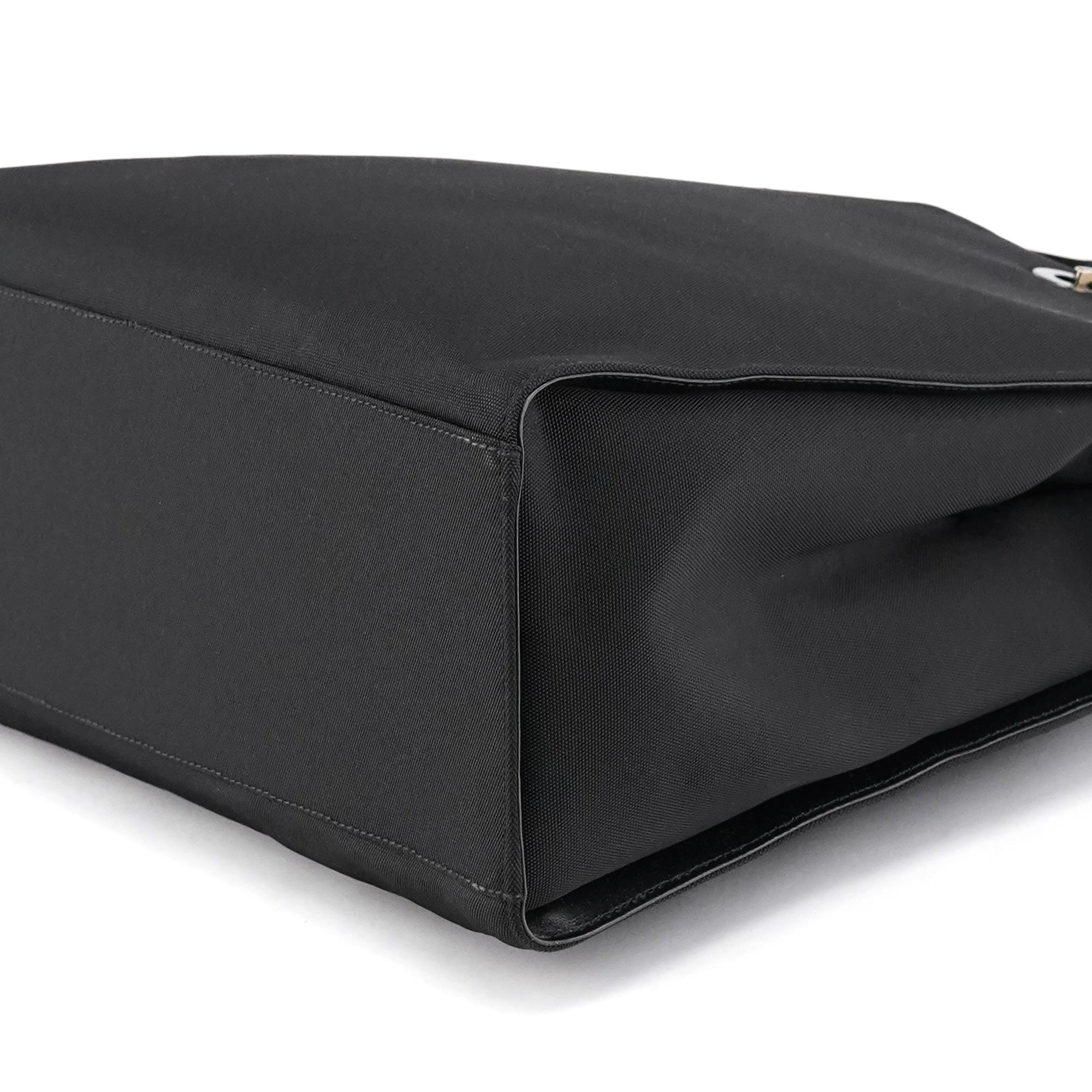 002 1010 Black Canvas Bamboo Tote Bag