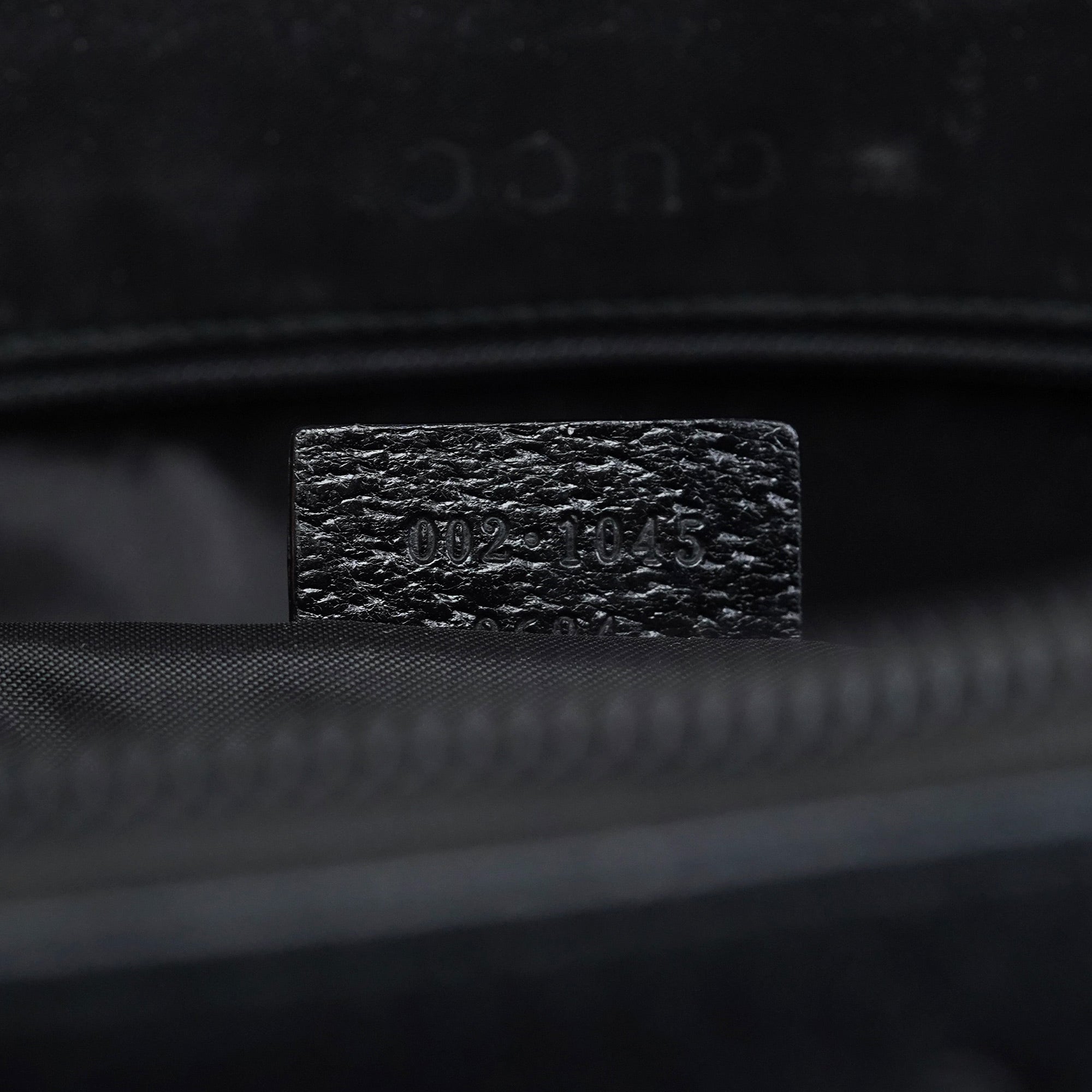 002 1045 Black Leather Dual Pocket Tote