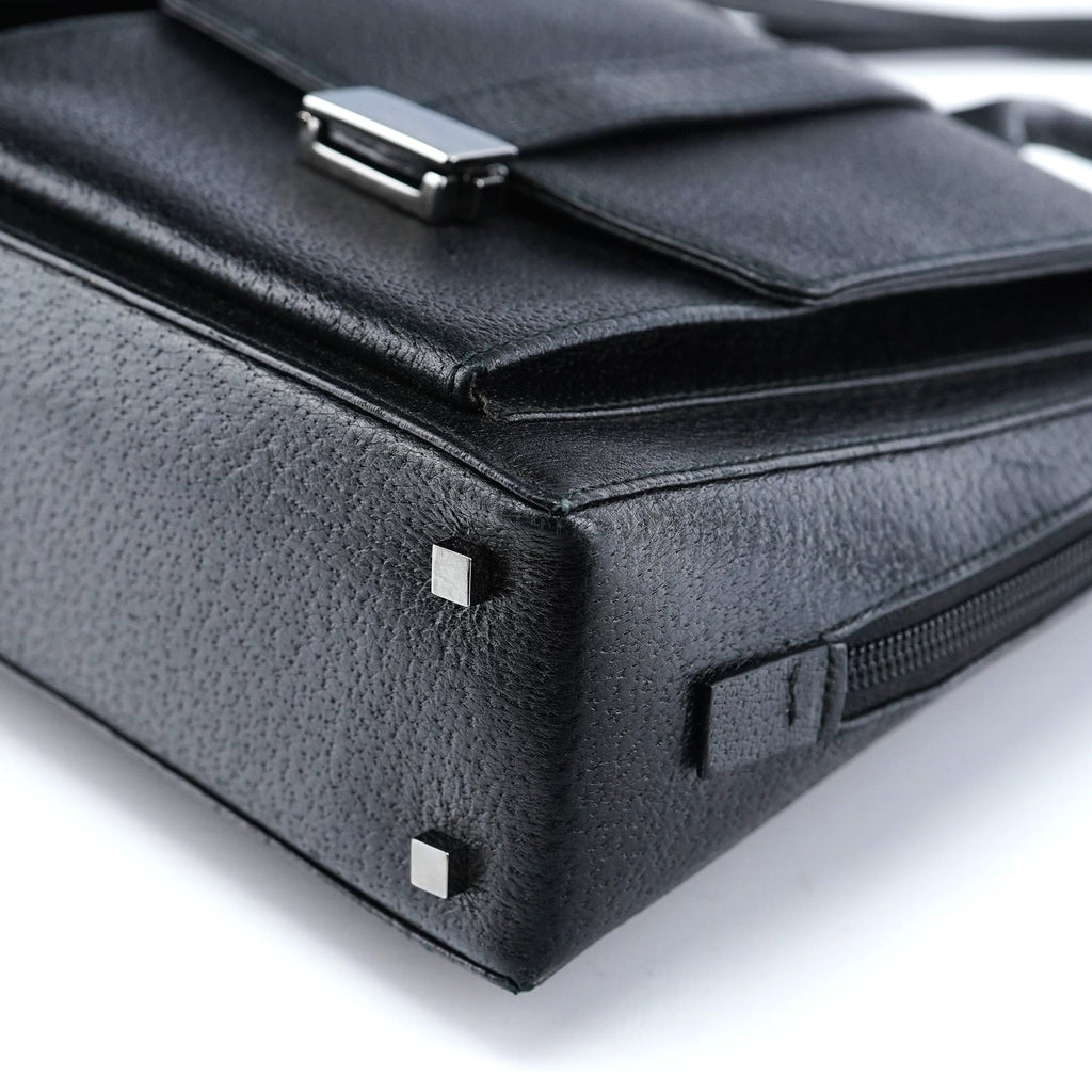 002 1045 Black Leather Dual Pocket Tote
