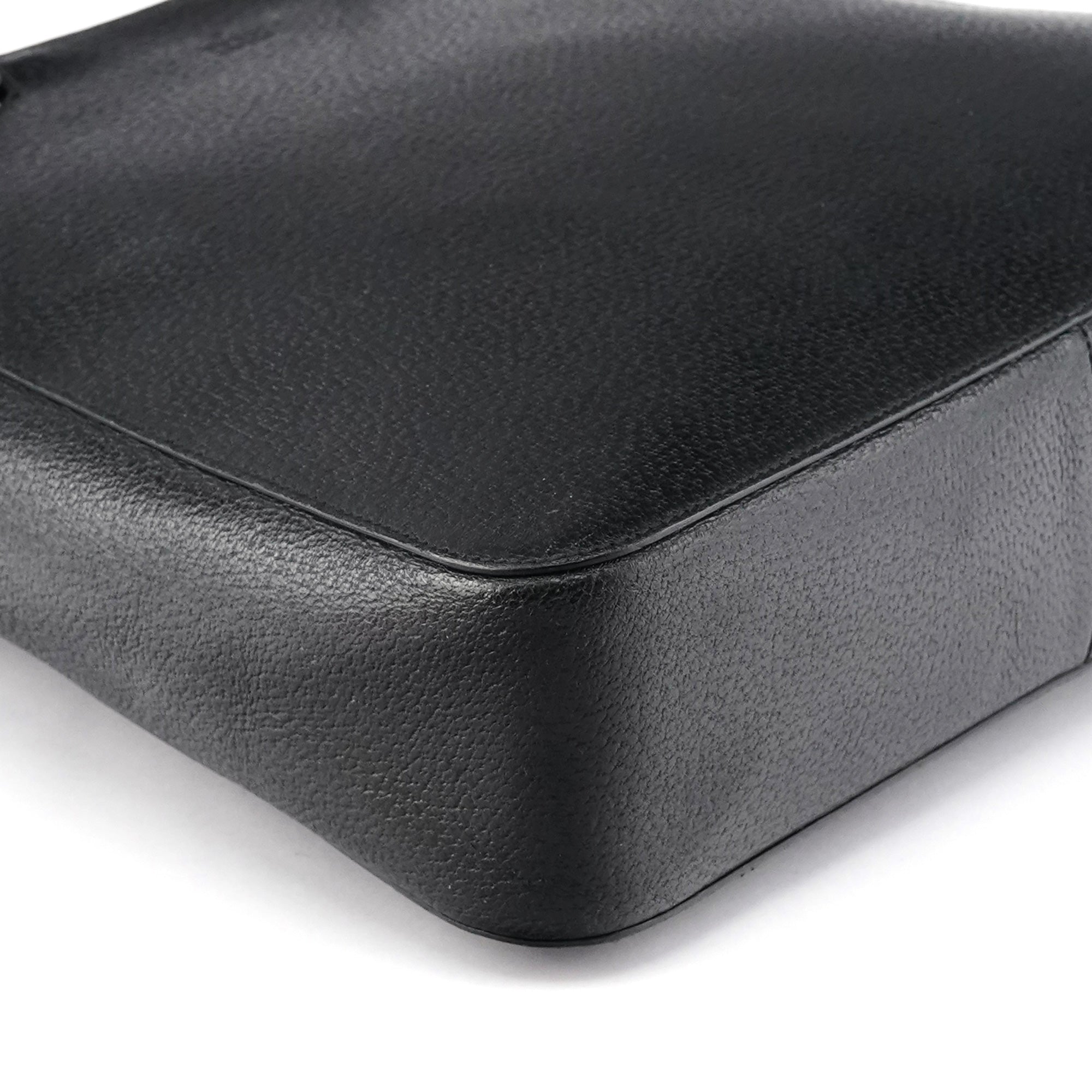 002 1060 Black Leather Bamboo Tote Bag