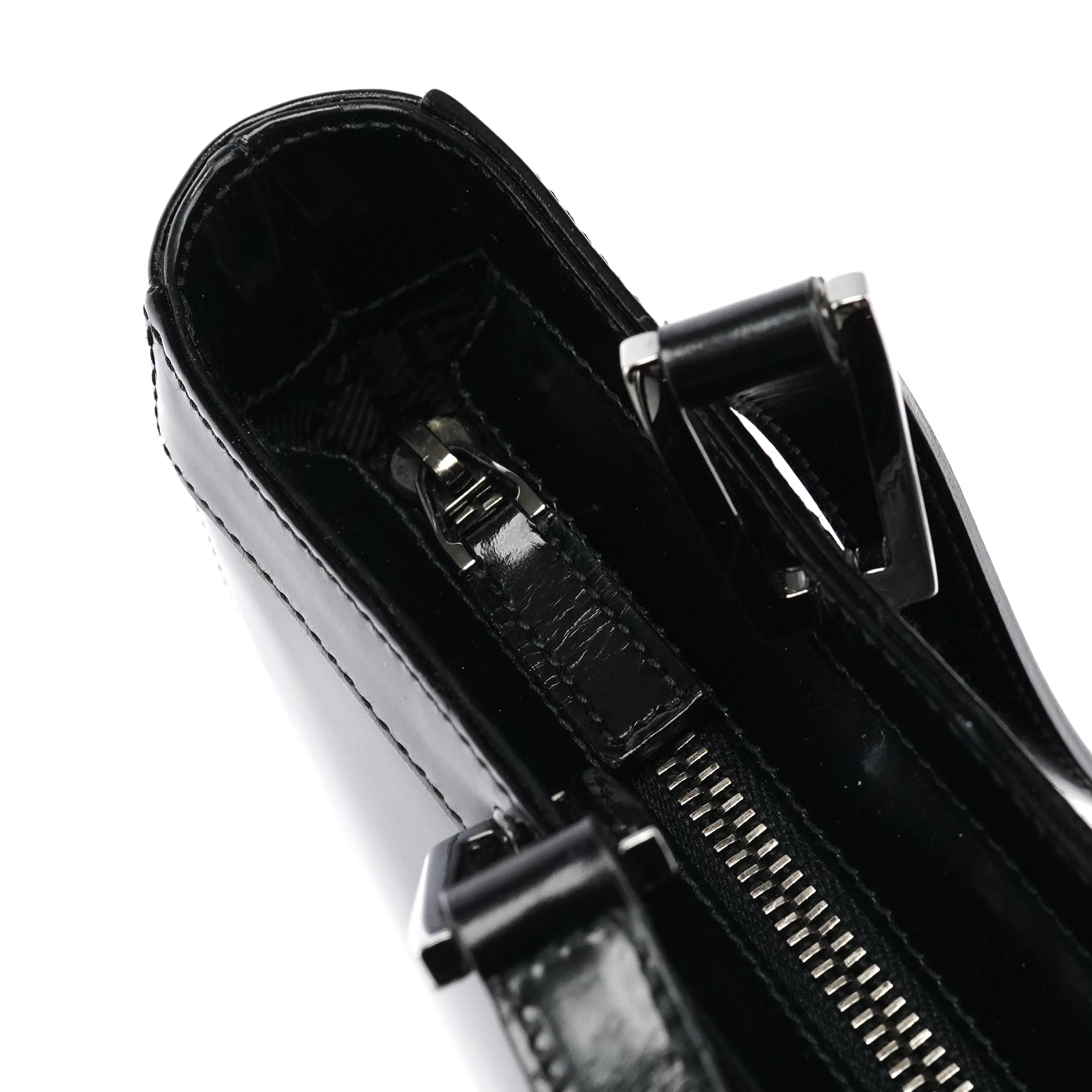 002 1132 Black Patent Leather Jackie Tote Bag