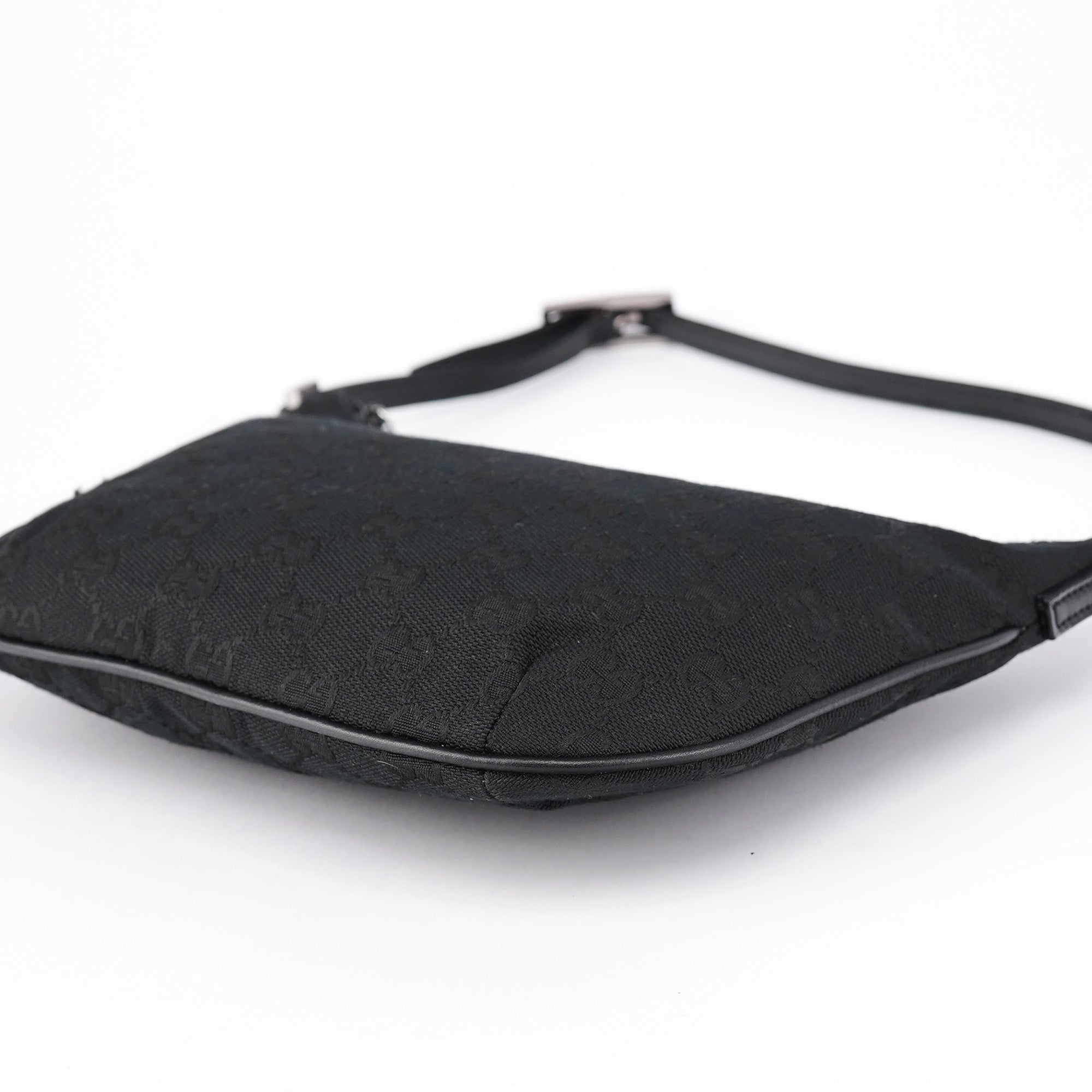 005 0813 Black GG Shoulder Bag