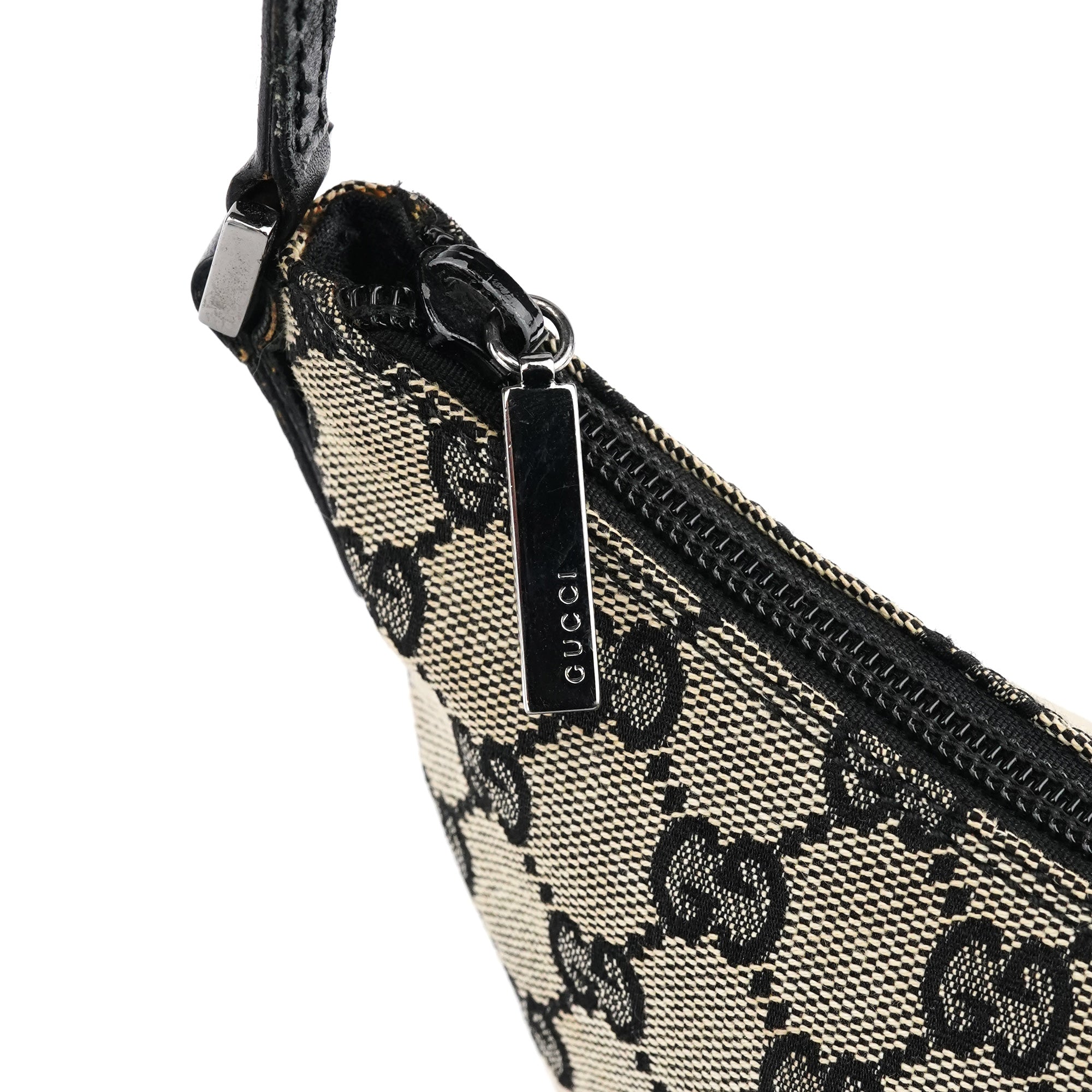 005 0813 Grey GG Shoulder Bag