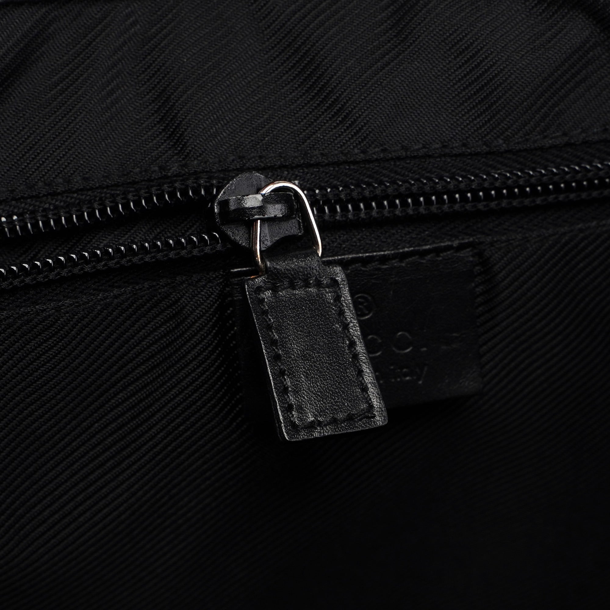 019 0498 Black GG Drawstring Tote Bag