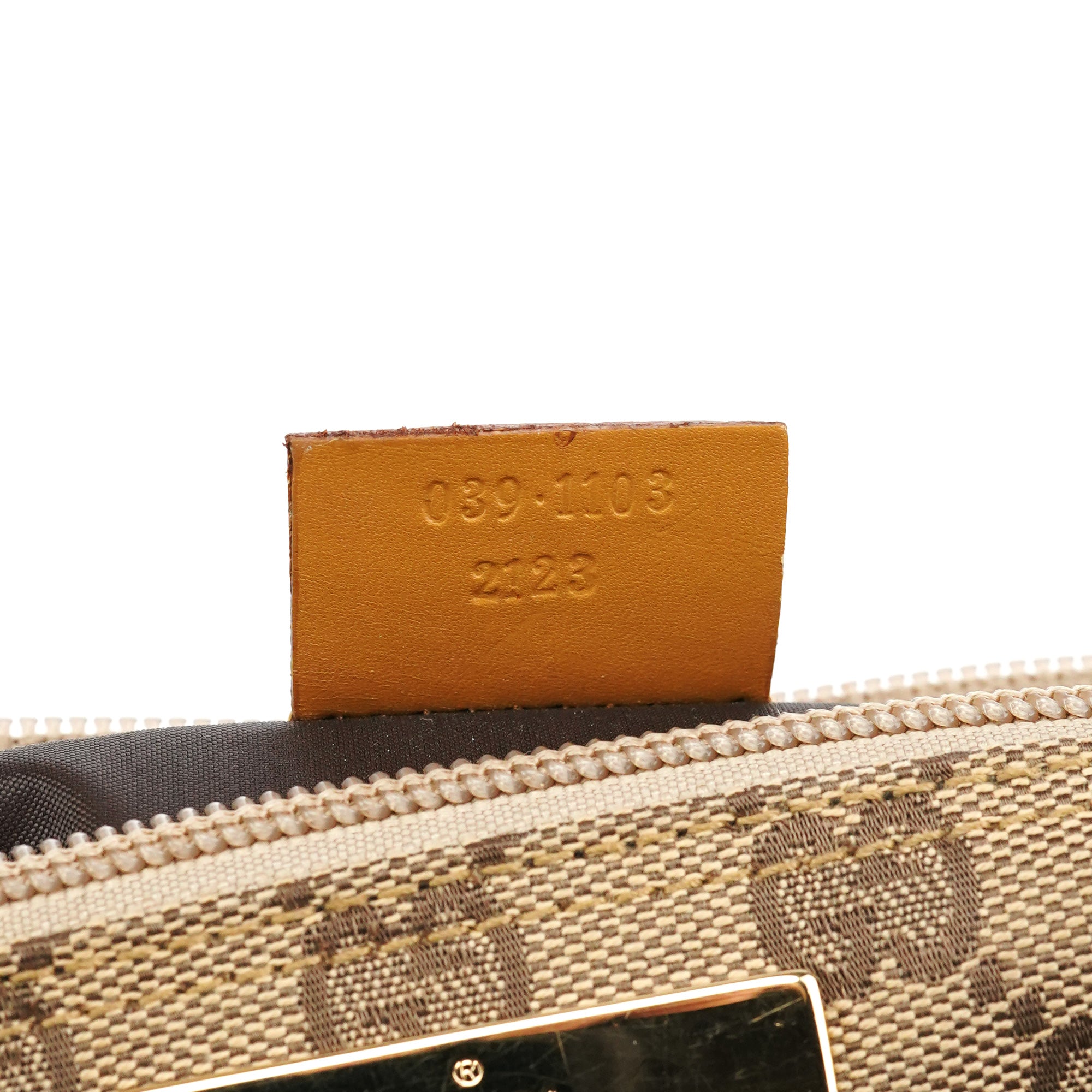 039 1103 Beige GG Boat Pochette