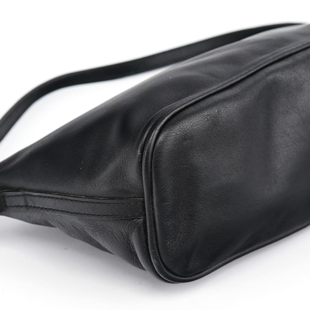 039 1103 Black Calfskin Boat Pochette