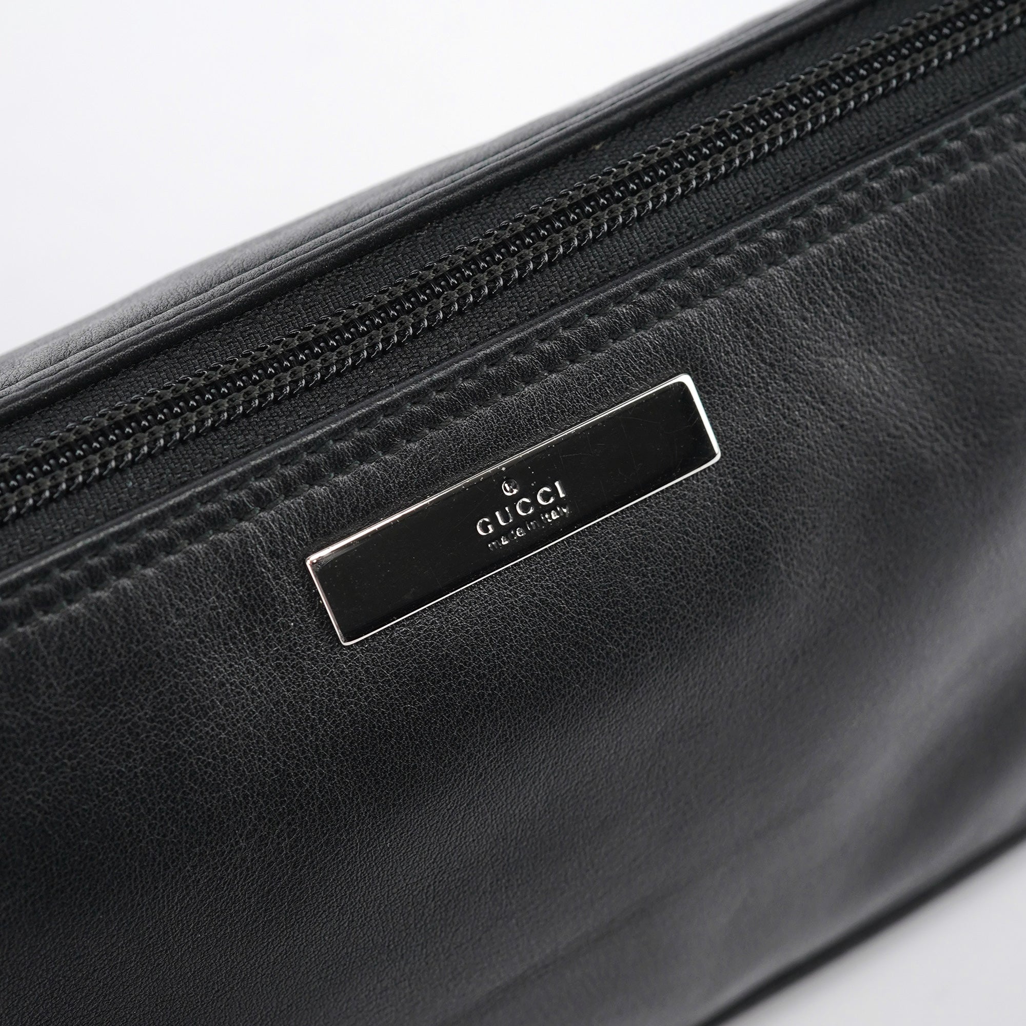 039 1103 Black Calfskin Boat Pochette