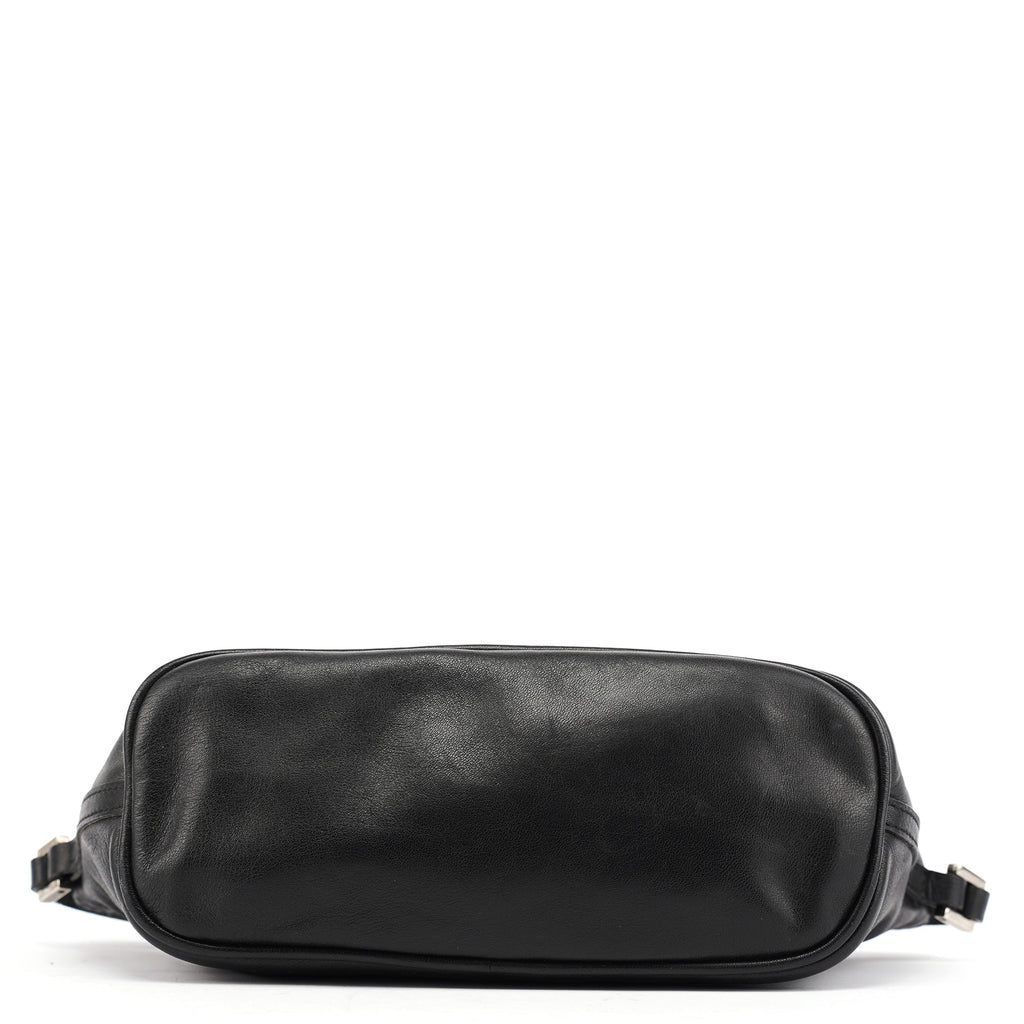 039 1103 Black Calfskin Boat Pochette