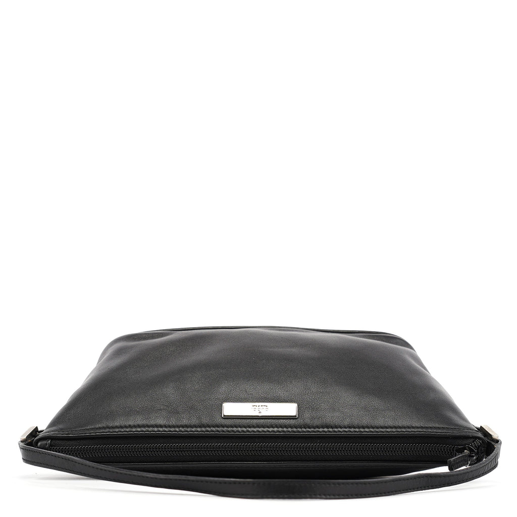 039 1103 Black Calfskin Boat Pochette