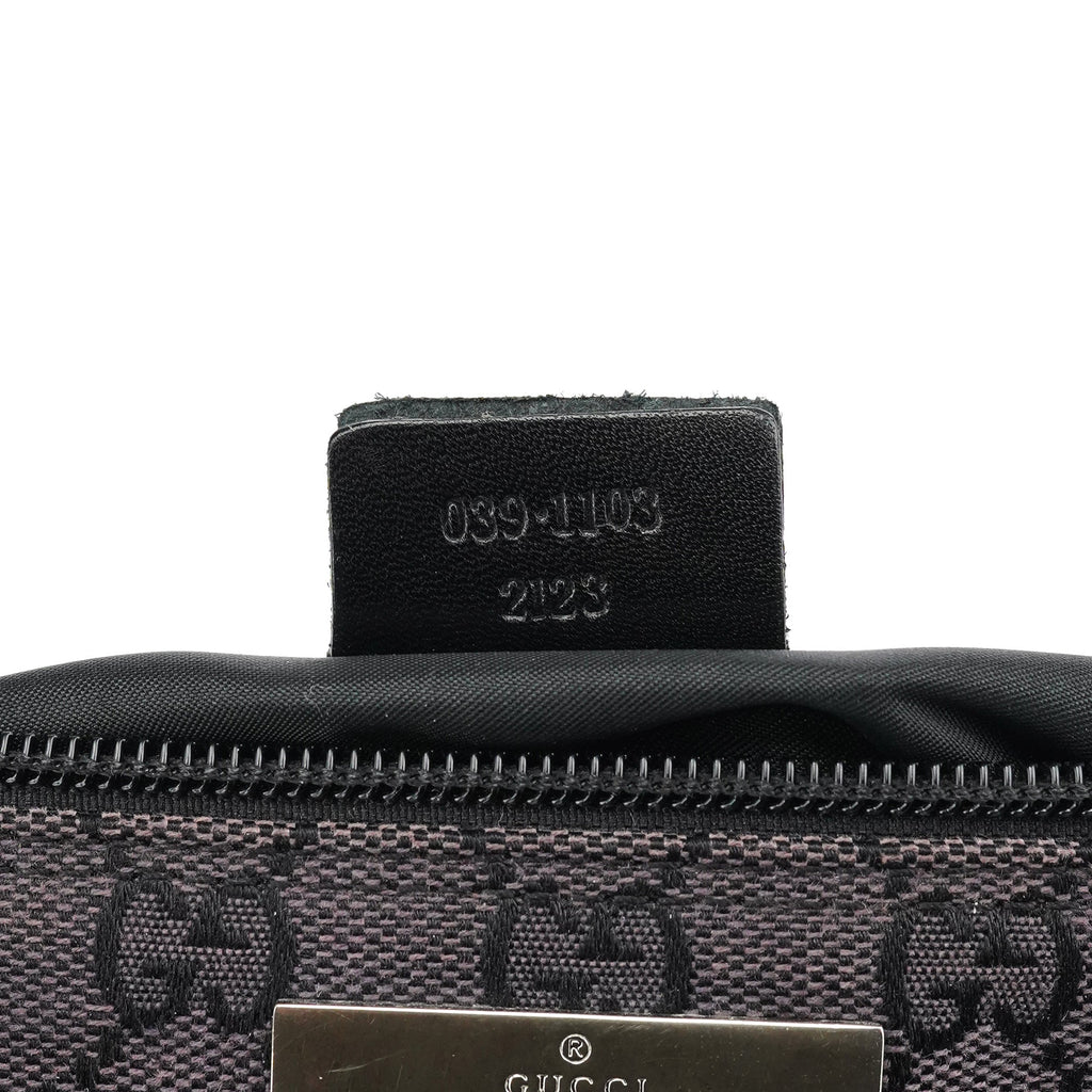 039 1103 Black GG Boat Pochette