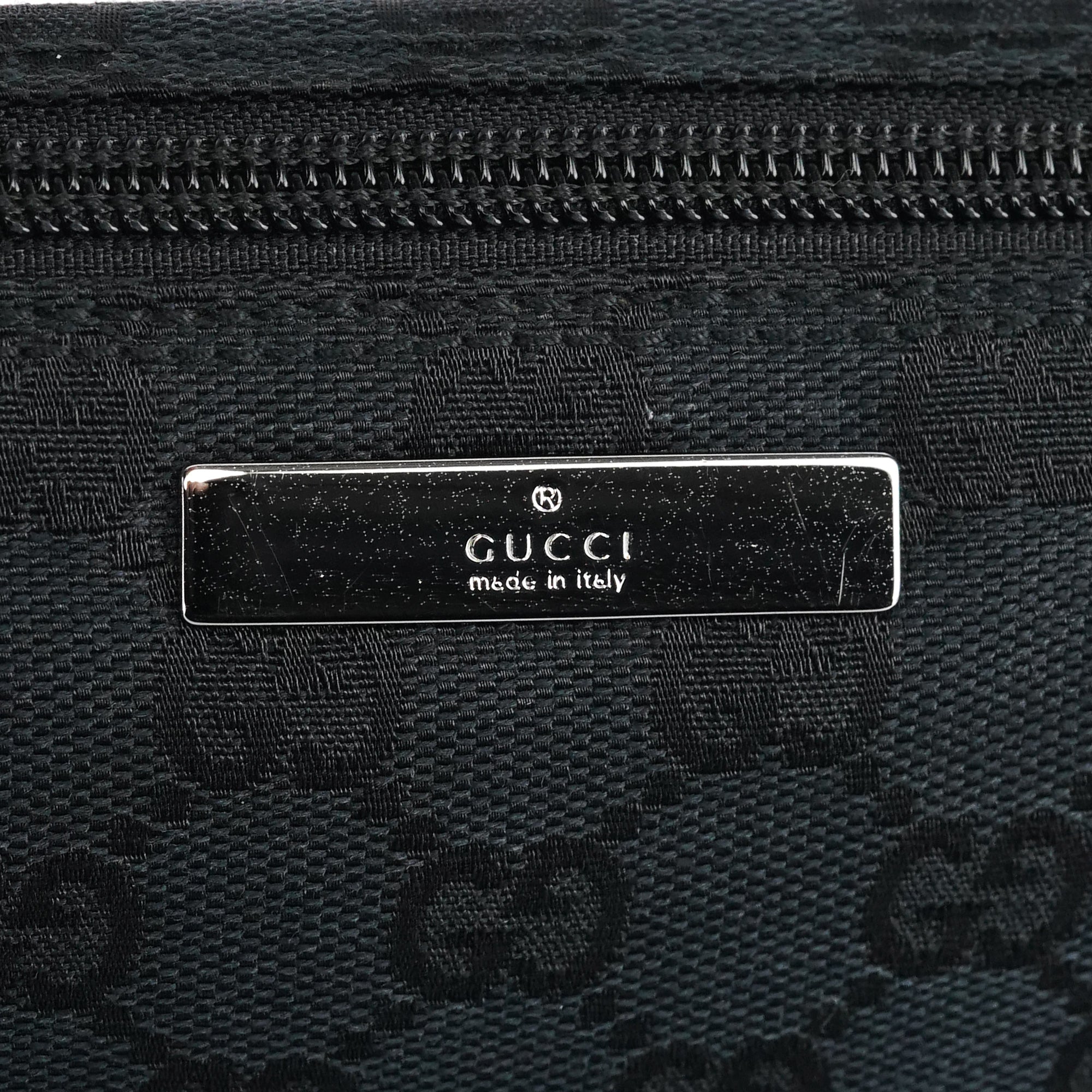 039 1103 Black GG Boat Pochette