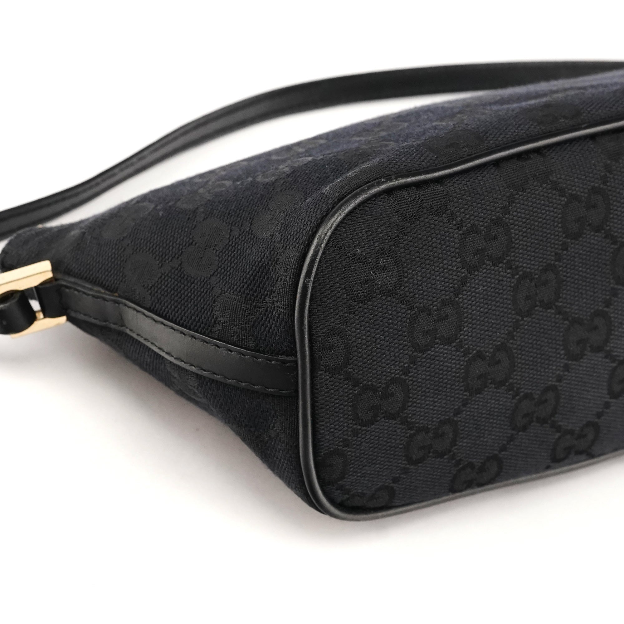039 1103 Black GG Boat Pochette