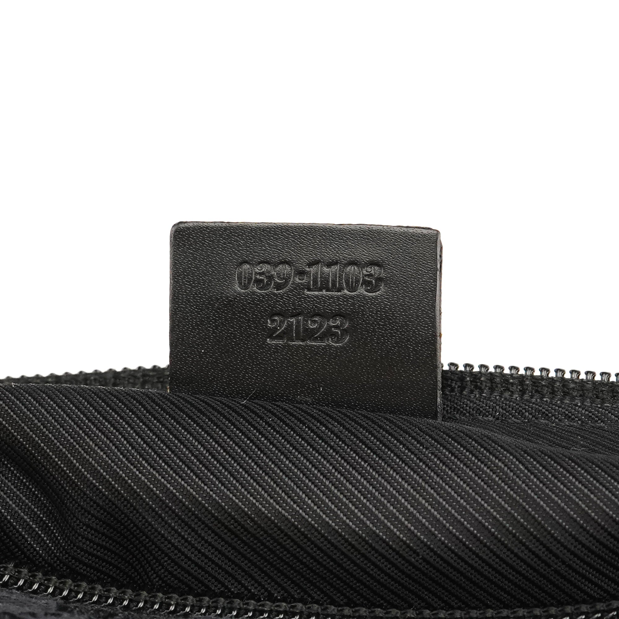 039 1103 Black GG Boat Pochette
