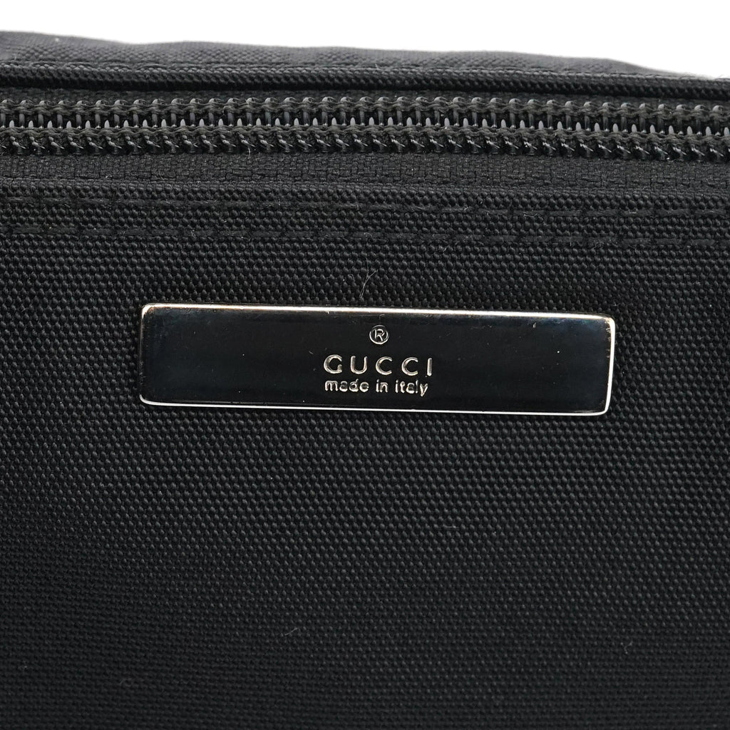 039 1103 Black Nylon Boat Pochette