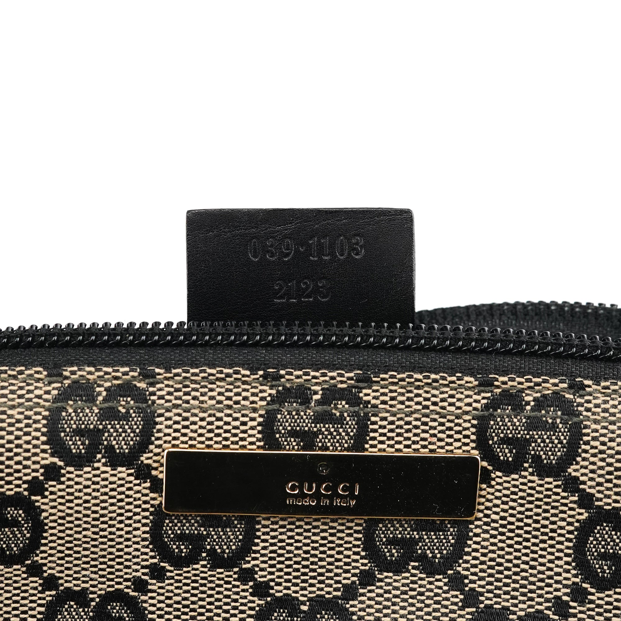 039 1103 Grey Black GG Boat Pochette