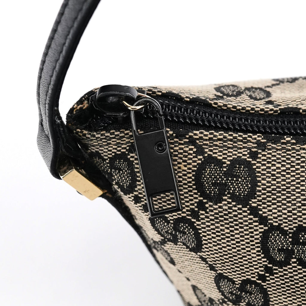 039 1103 Grey Black GG Boat Pochette