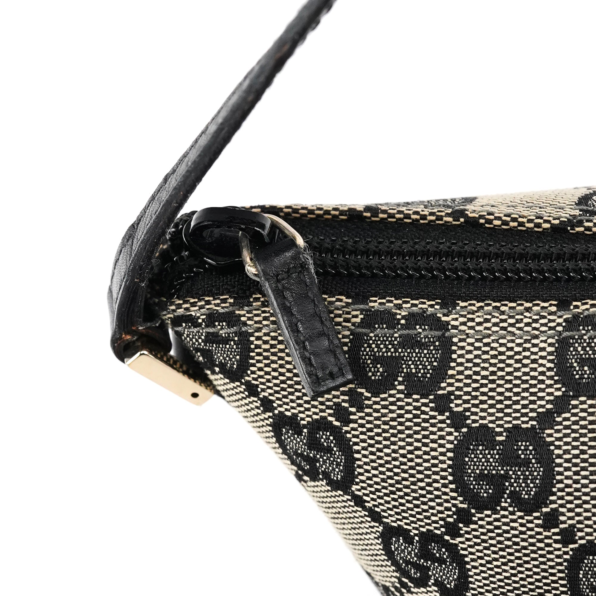 039 1103 Grey Black GG Boat Pochette