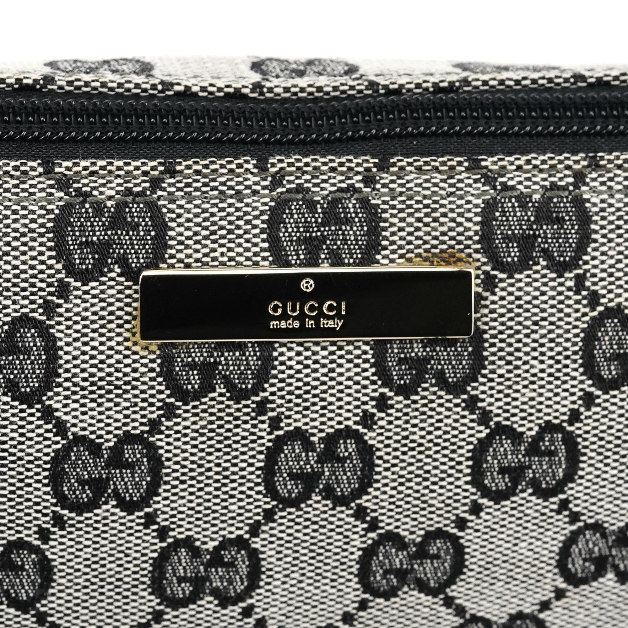 039 1103 Grey Black GG Boat Pochette