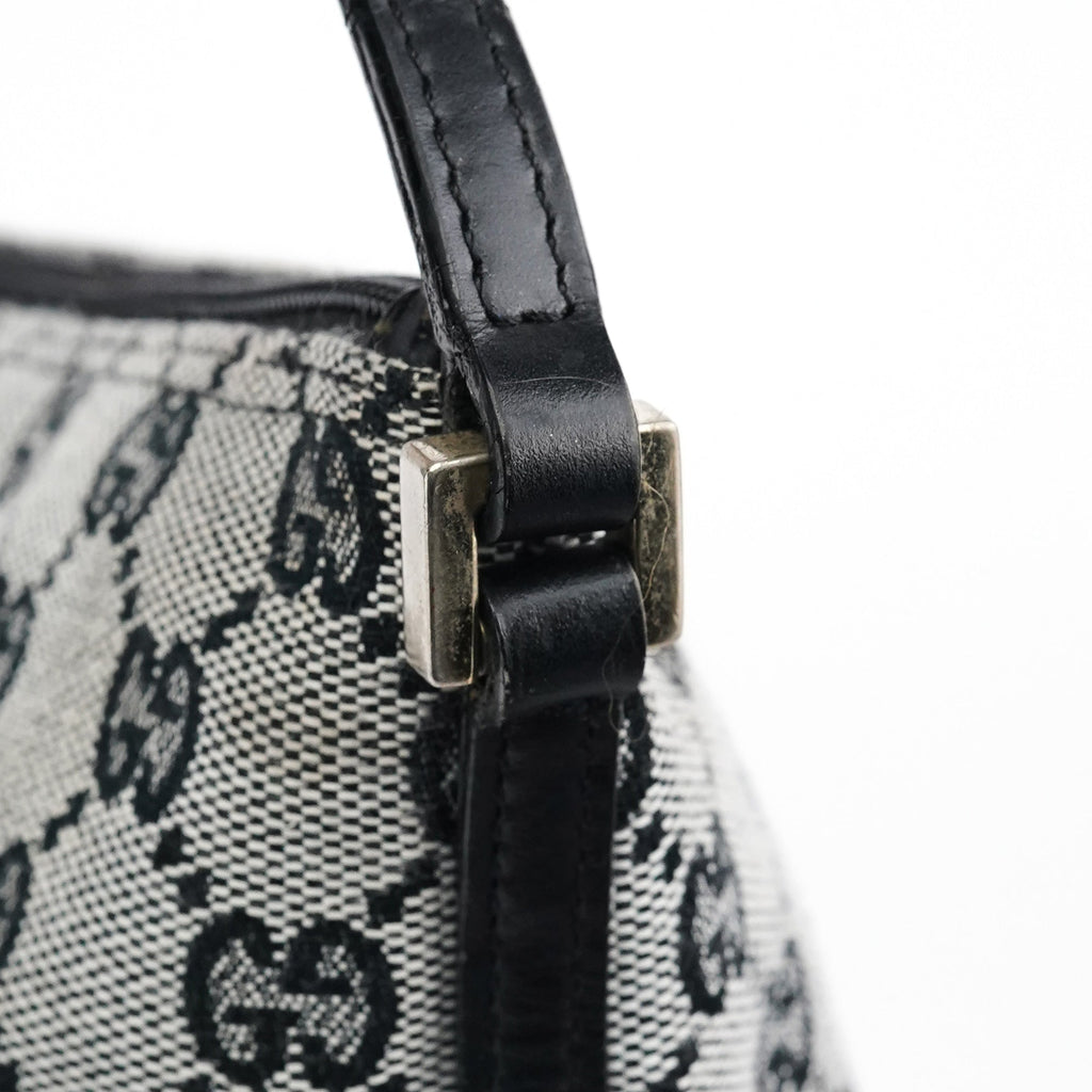 039 1103 Grey Black GG Boat Pochette