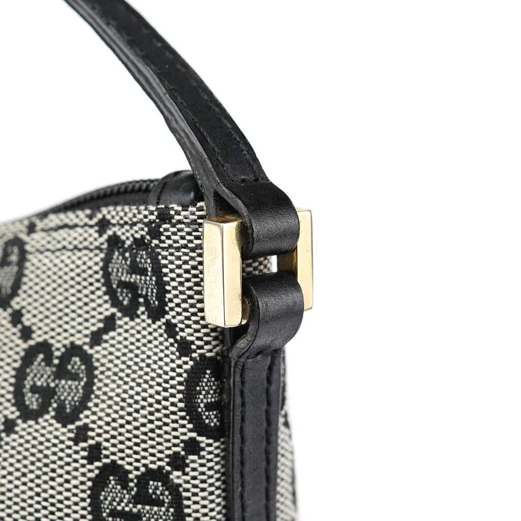 039 1103 Grey GG Boat Pochette
