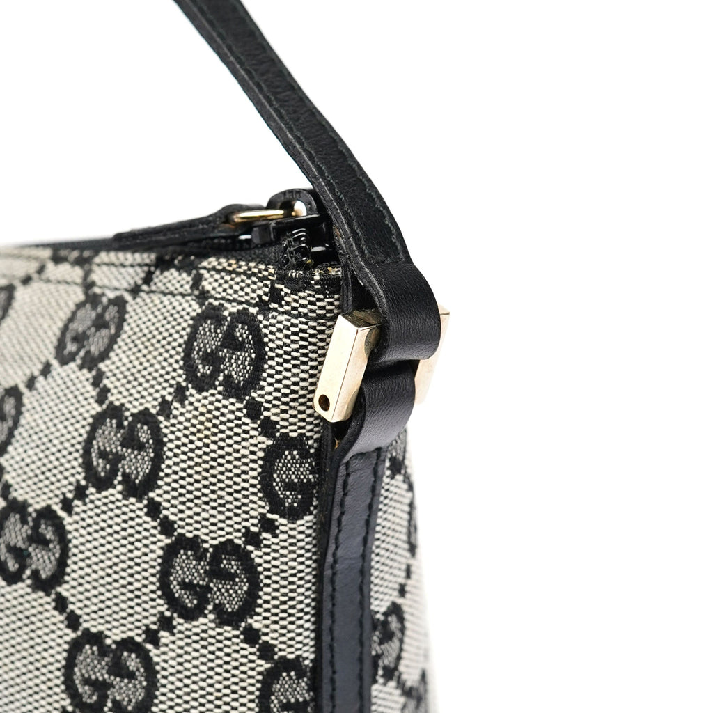 039 1103 Grey GG Boat Pochette