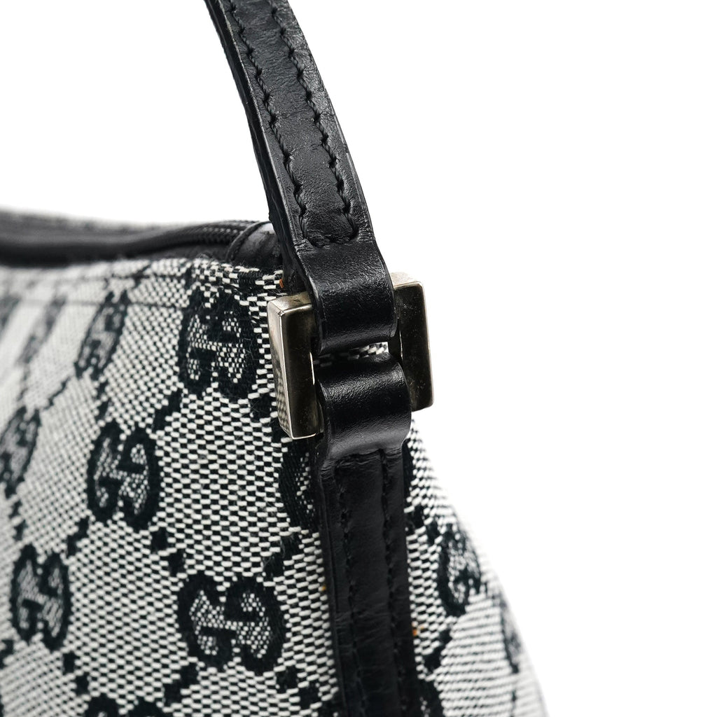 039 1103 Grey GG Boat Pochette