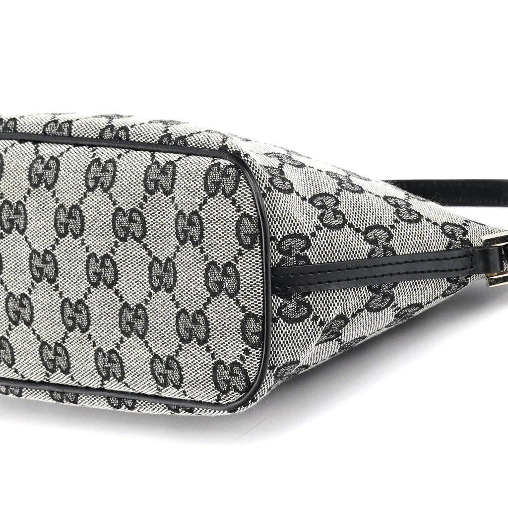 039 1103 Grey GG Boat Pochette