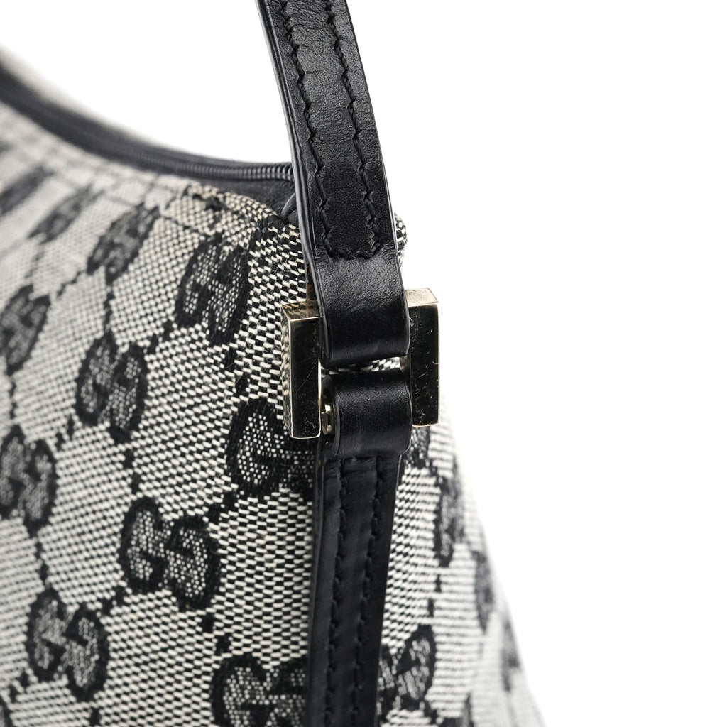 039 1103 Grey GG Boat Pochette