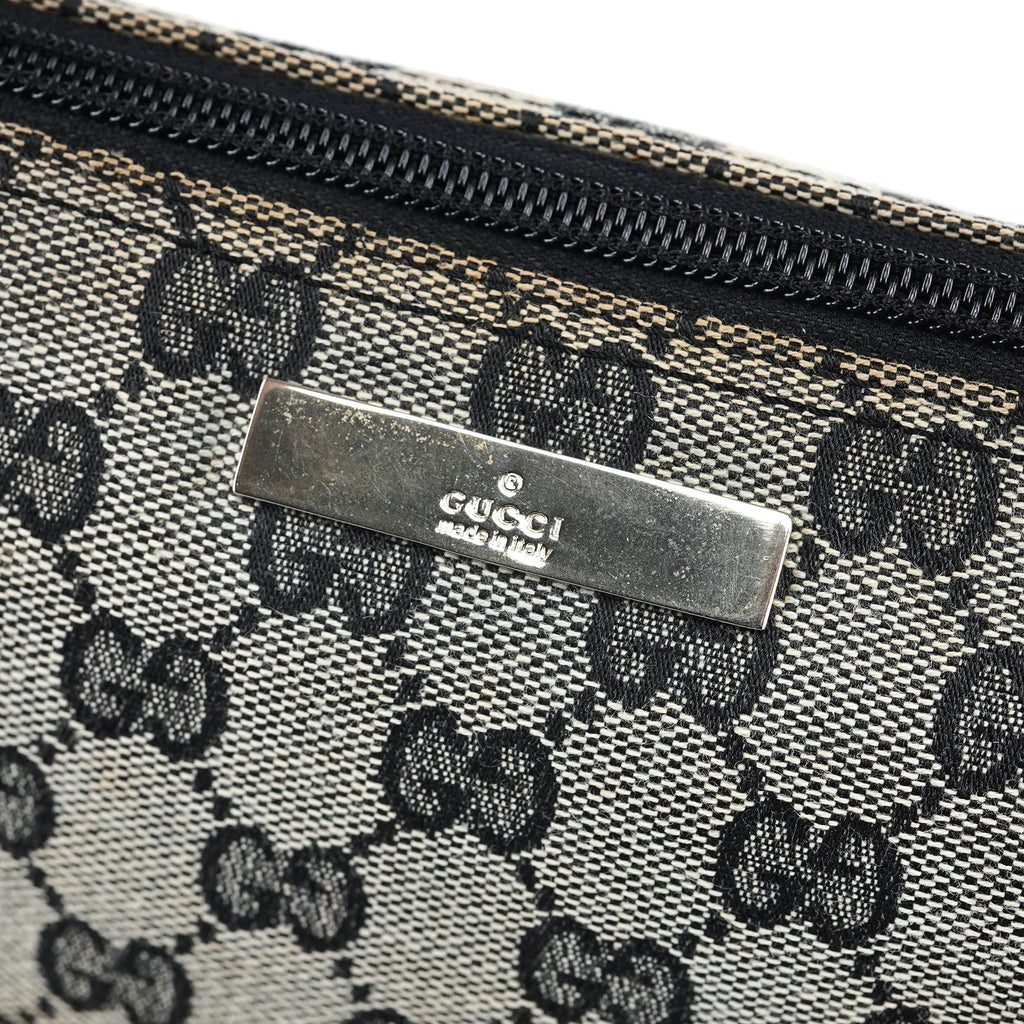 039 1103 Grey GG Boat Pochette